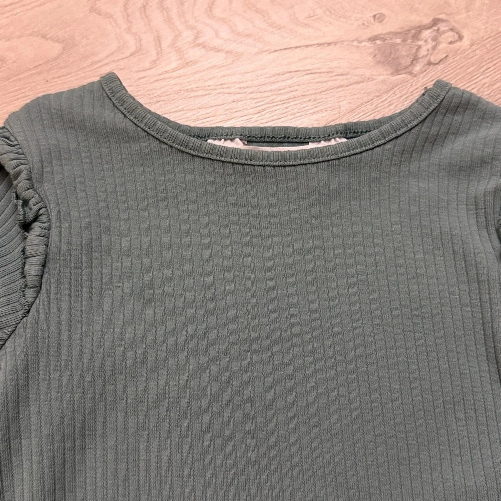 H&M Flounced Long Sleeve Tee